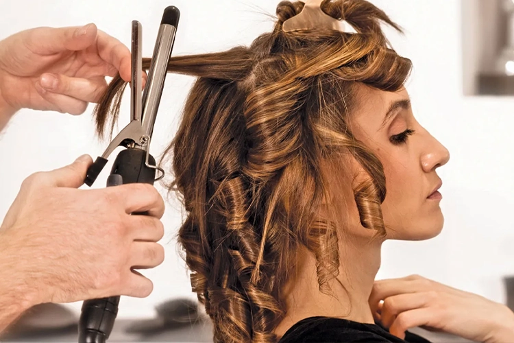 Gaziosmanpaşa Escort giriş arayüzü — siyah, altın ve bronz temalı